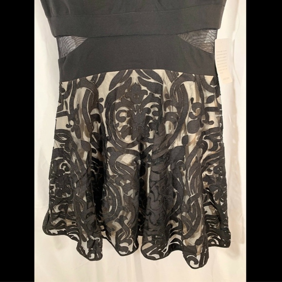 NWT Xscape Off-The-Shoulder Burnout Fit & Flare Dress‎ [SZ 8 ] - Picture 5 of 8